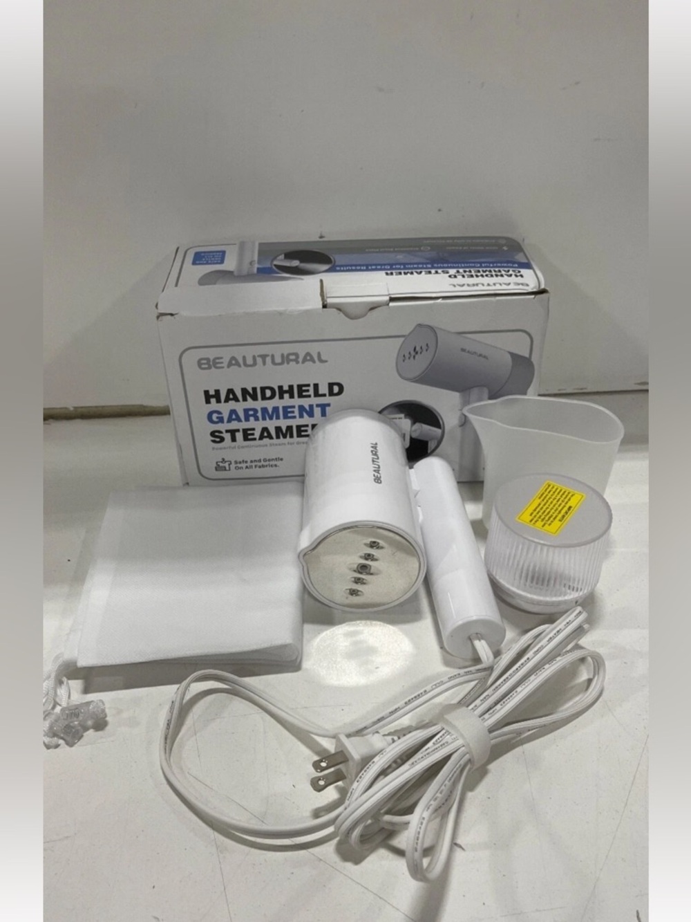 Beautural Handheld Garment Steamer - White